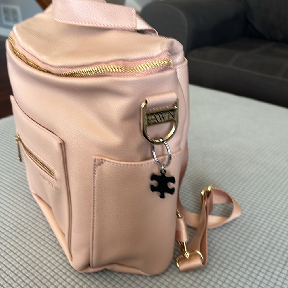 Diaper bag - Picture 2 of 4